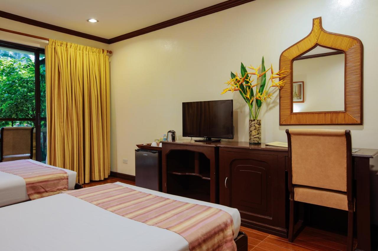 Paradise Garden Hotel And Convention Center Boracay Powered By Aston Manoc-Manoc Exterior foto